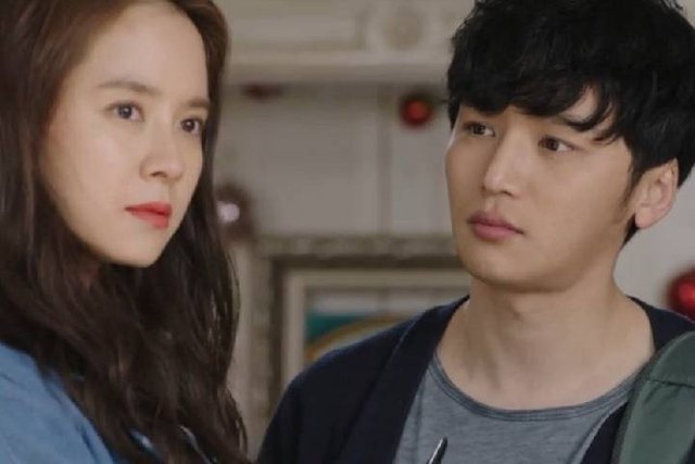 Loạt phim Hàn bị giảm số lượng vì tỷ lệ người xem thấp: Jung Hae In - Song Ji Hyo góp mặt - Ảnh 4.